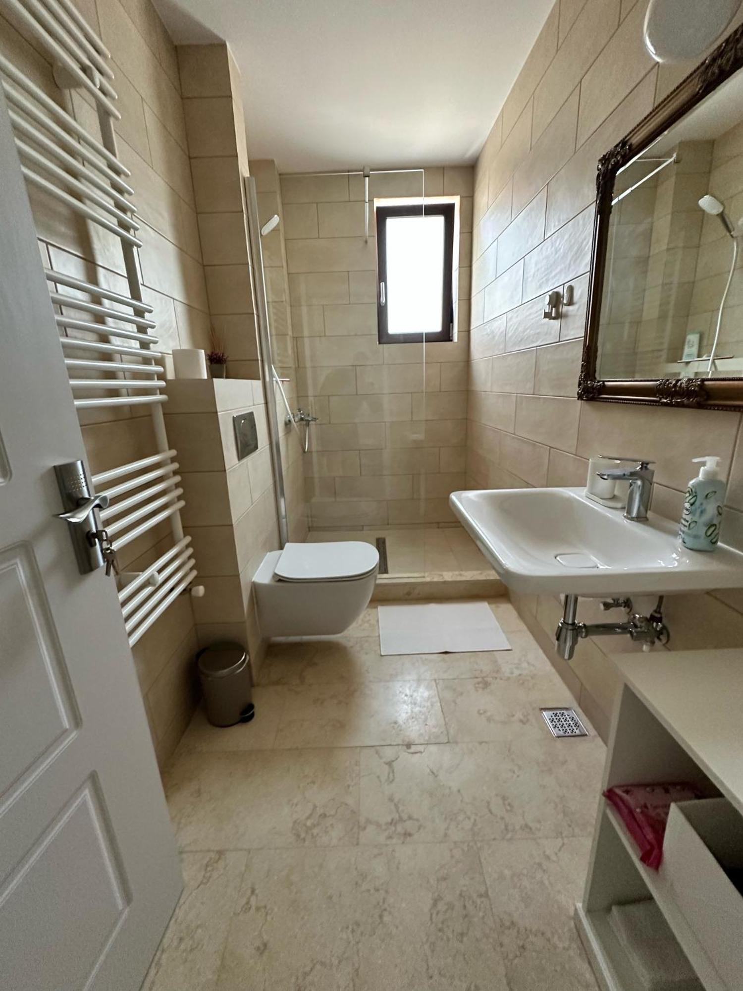 Amadeus Iasi Apartment Luaran gambar